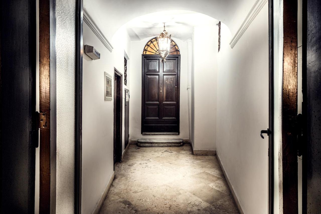 רומא Trinita Grand Suite מראה חיצוני תמונה